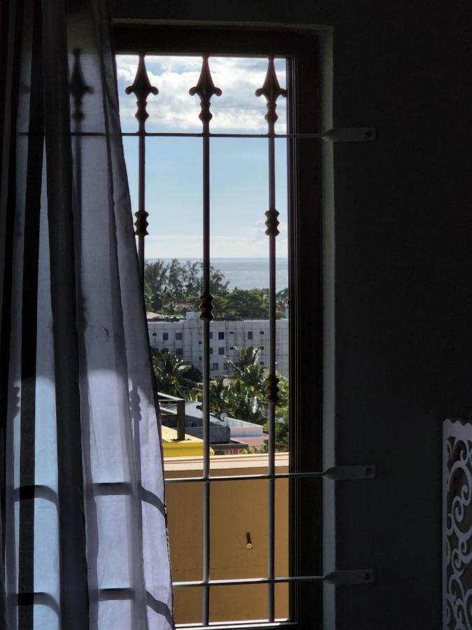 Sunsetview Beach Apartment Flic-en-Flacq エクステリア 写真