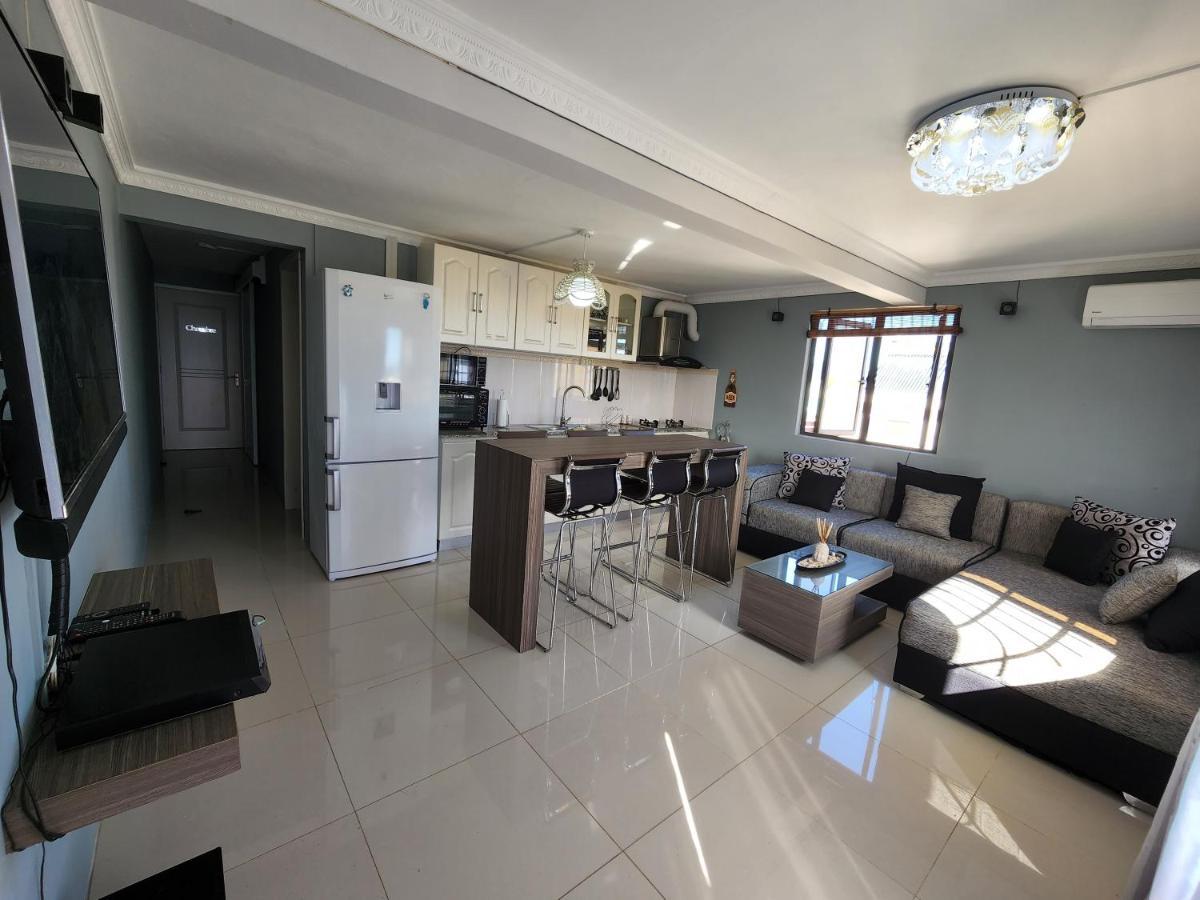 Sunsetview Beach Apartment Flic-en-Flacq エクステリア 写真